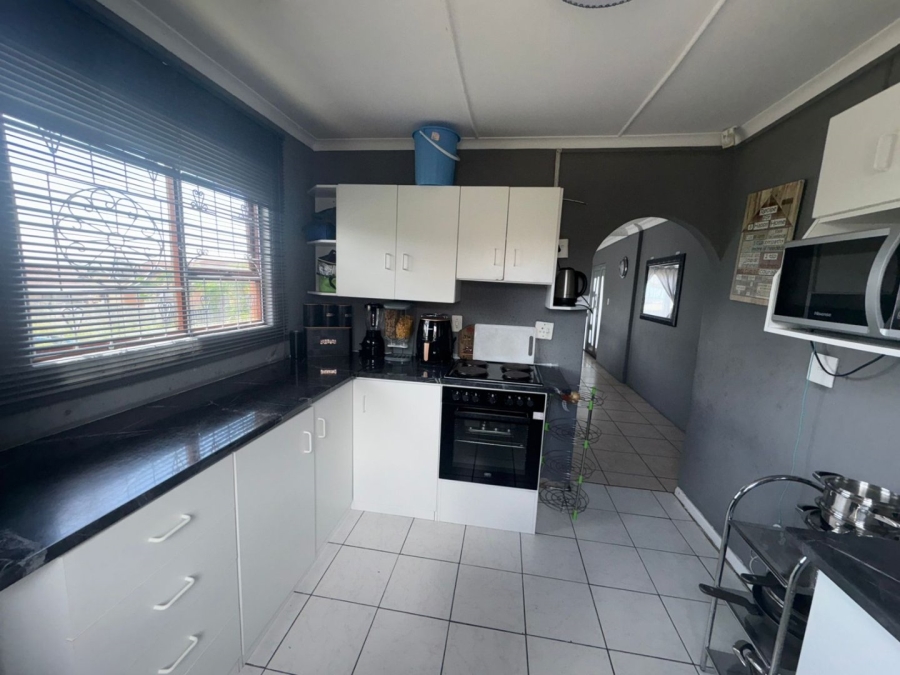 4 Bedroom Property for Sale in Haven Hills Eastern Cape